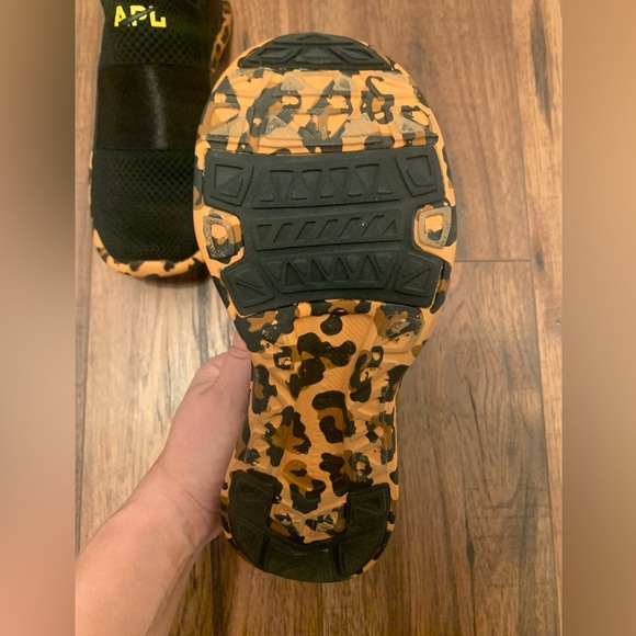 APL Tech Bloom Shoes - Picture 2 of 3